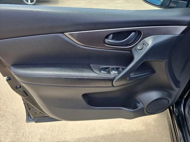 2022 Nissan Rogue Sport S FWD Xtronic CVT