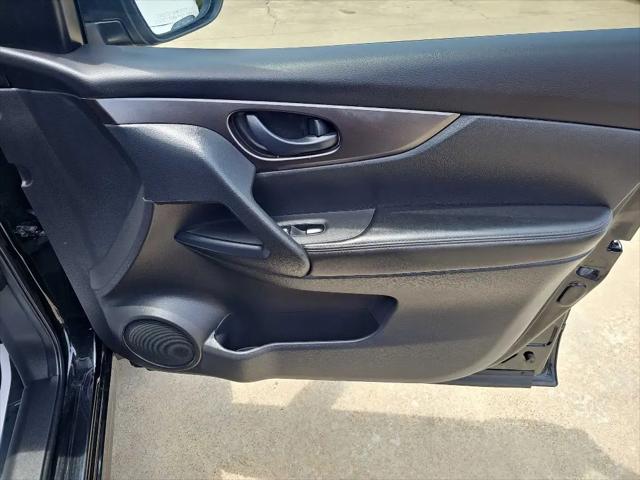 2022 Nissan Rogue Sport S FWD Xtronic CVT