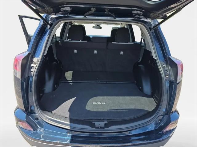 2018 Toyota RAV4 Hybrid XLE