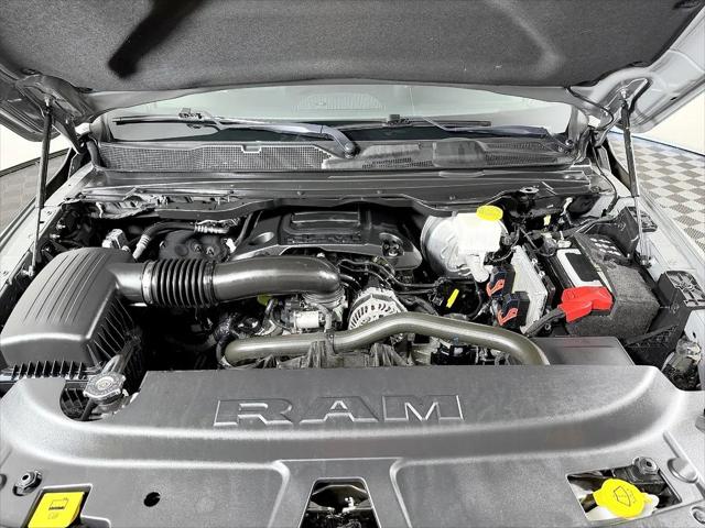 2020 Ram 1500 Big Horn Crew Cab 4x4 5'7" Box