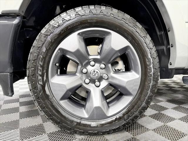 2020 Ram 1500 Big Horn Crew Cab 4x4 5'7" Box