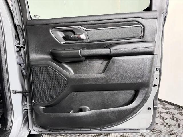 2020 Ram 1500 Big Horn Crew Cab 4x4 5'7" Box