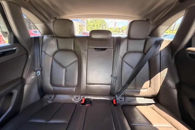 2016 Porsche Macan S
