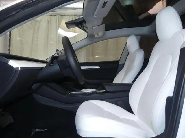 2022 Tesla Model 3 Rear-Wheel Drive