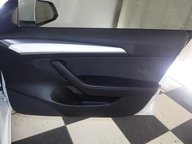 2022 Tesla Model 3 Rear-Wheel Drive