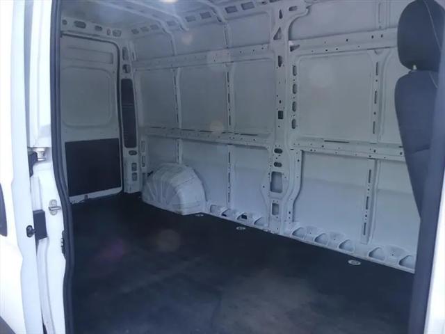 2025 Ram ProMaster 2500 Cargo Van Tradesman High Roof 159" WB w/Pass Seat