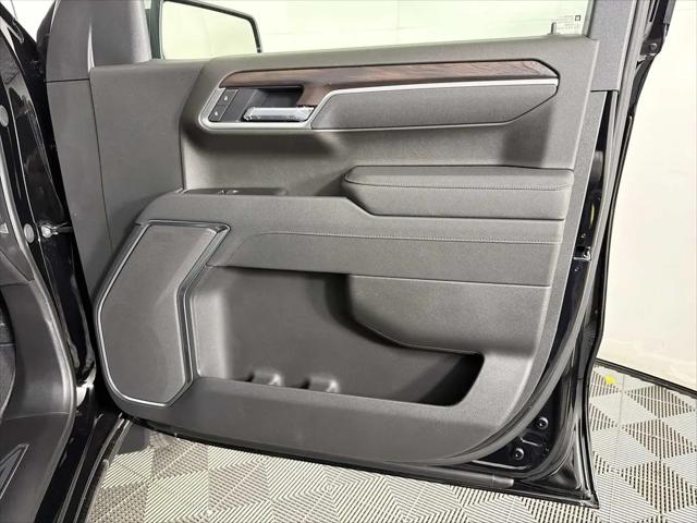 2026 GMC Sierra 1500 Crew Cab, Short Bed, SLT, 4WD