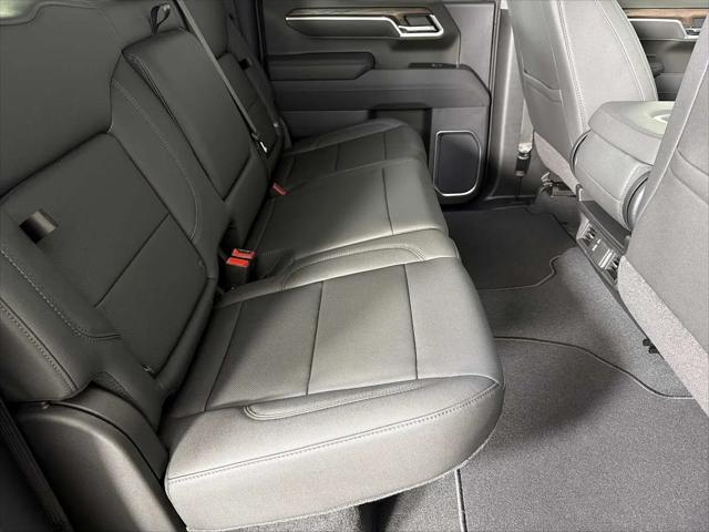 2026 GMC Sierra 1500 Crew Cab, Short Bed, SLT, 4WD