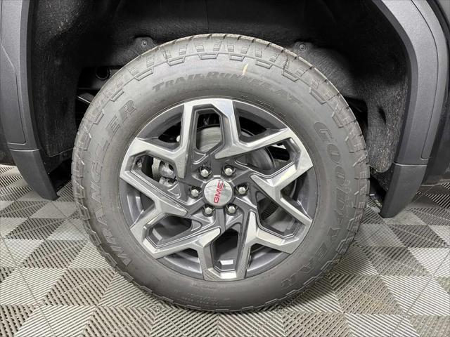 2026 GMC Sierra 1500 Crew Cab, Short Bed, SLT, 4WD