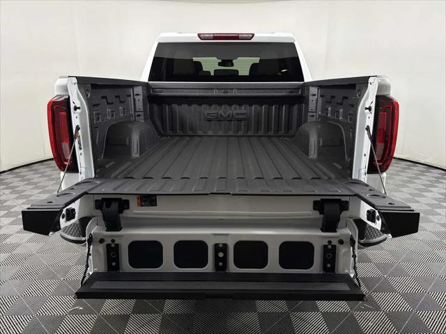 2026 GMC Sierra 1500 Crew Cab, Short Bed, SLT, 4WD