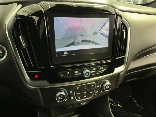 2023 Chevrolet Traverse AWD LT Cloth