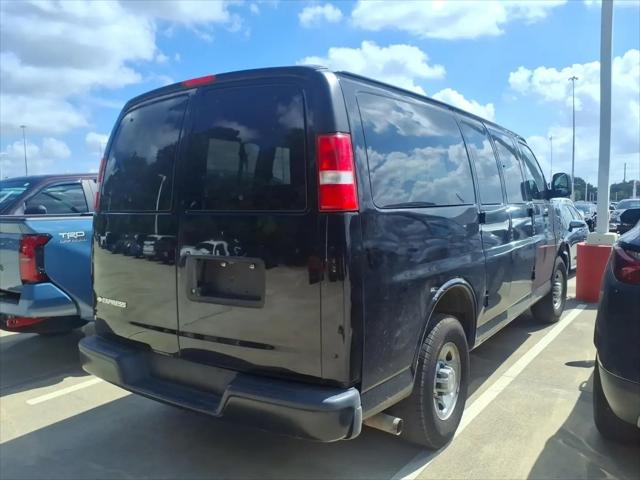 2020 Chevrolet Express Passenger RWD 2500 Regular Wheelbase LS