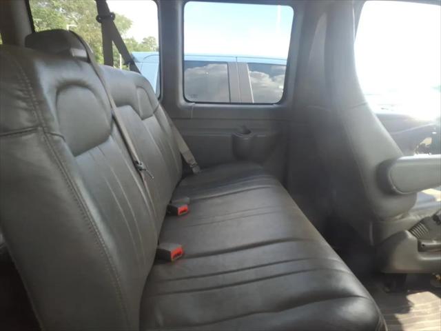 2020 Chevrolet Express Passenger RWD 2500 Regular Wheelbase LS