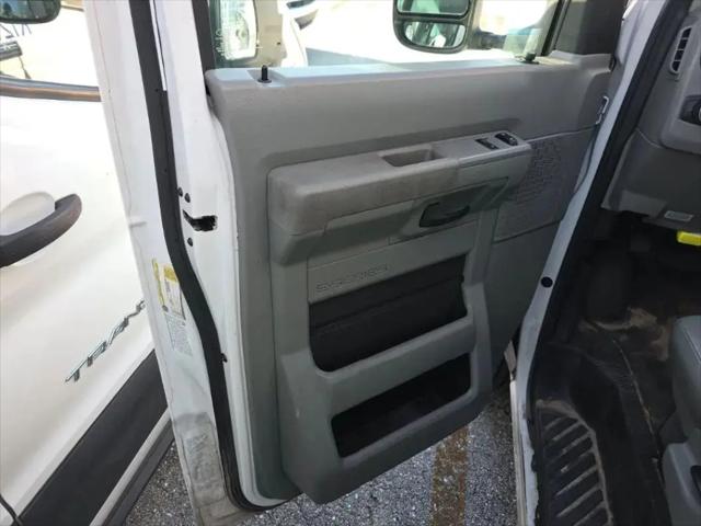 2023 Ford E-350 Cutaway Base