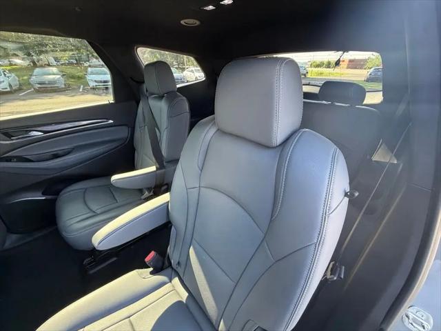 2023 Buick Enclave Essence AWD