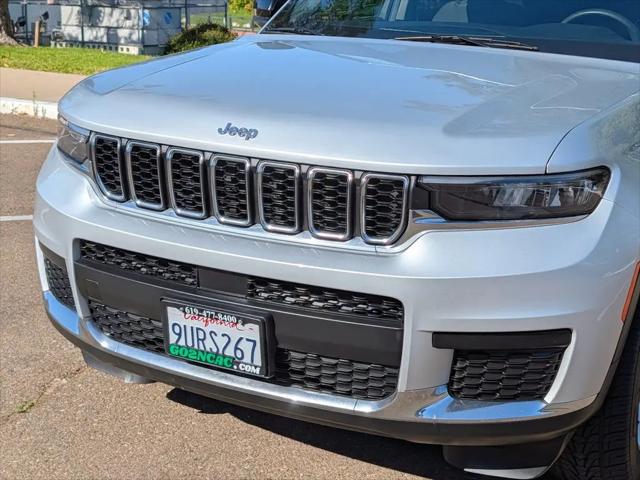 2023 Jeep Grand Cherokee L Laredo 4x4