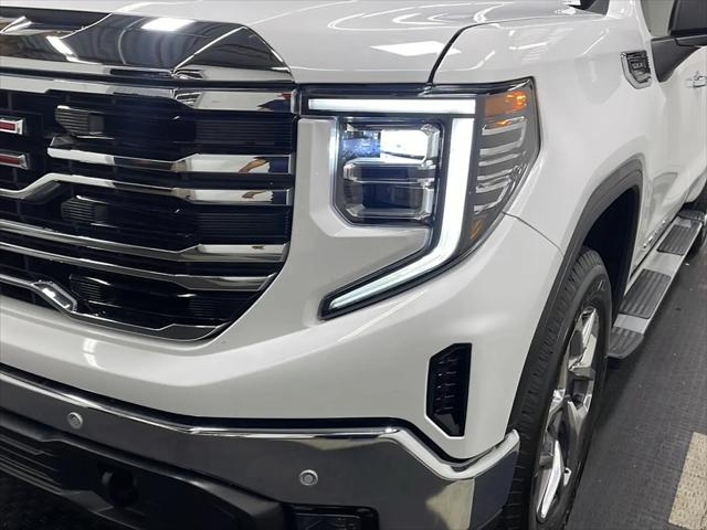 2026 GMC Sierra 1500 Crew Cab, Short Bed, SLT, 4WD