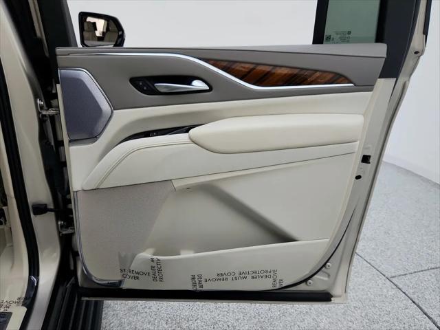 2024 Cadillac Escalade ESV 4WD Premium Luxury Platinum