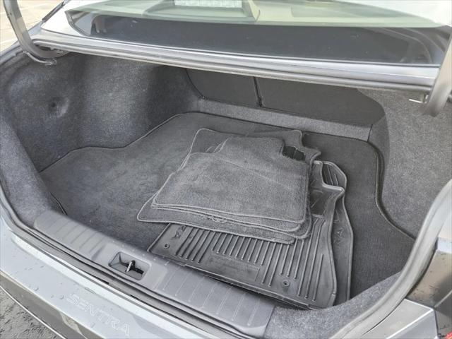 2022 Nissan Sentra SV Xtronic CVT