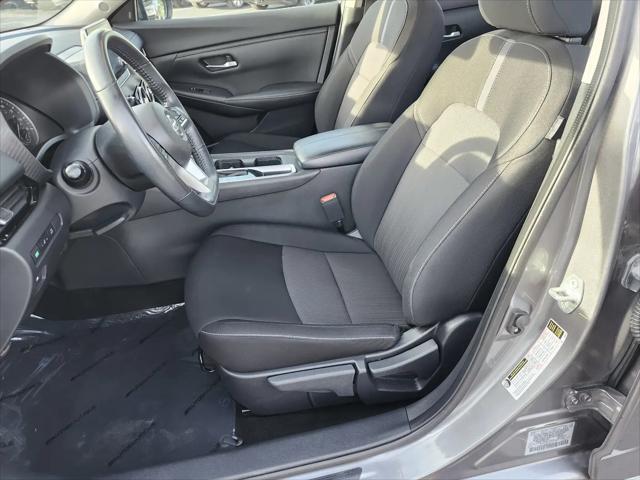 2022 Nissan Sentra SV Xtronic CVT
