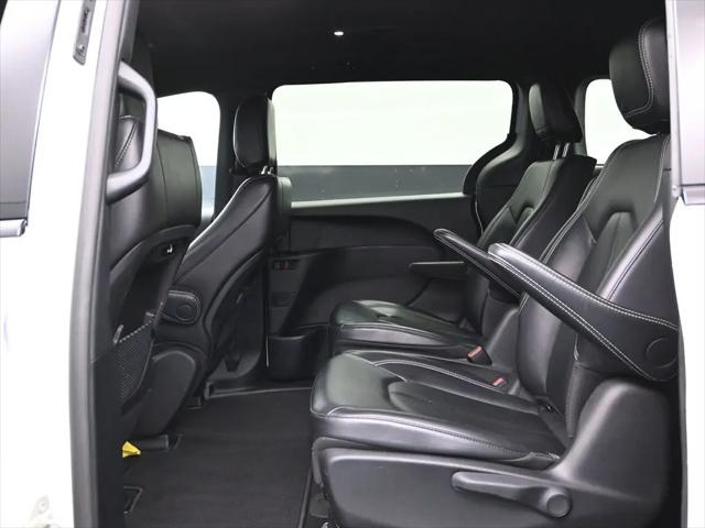 2024 Chrysler Pacifica Hybrid S Appearance Pkg