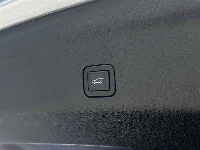2025 GMC Yukon XL 4WD AT4 Ultimate