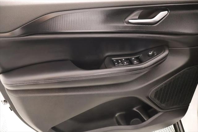 2024 Jeep Grand Cherokee L Altitude 4x2