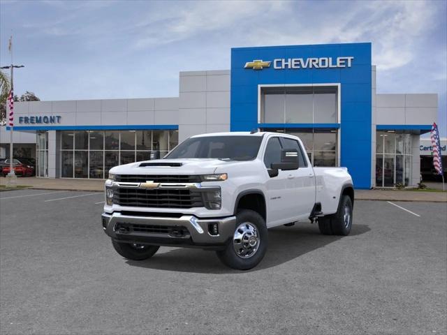 2026 Chevrolet Silverado 3500HD Crew Cab, Long Bed, LT Dual Rear Wheel, RWD
