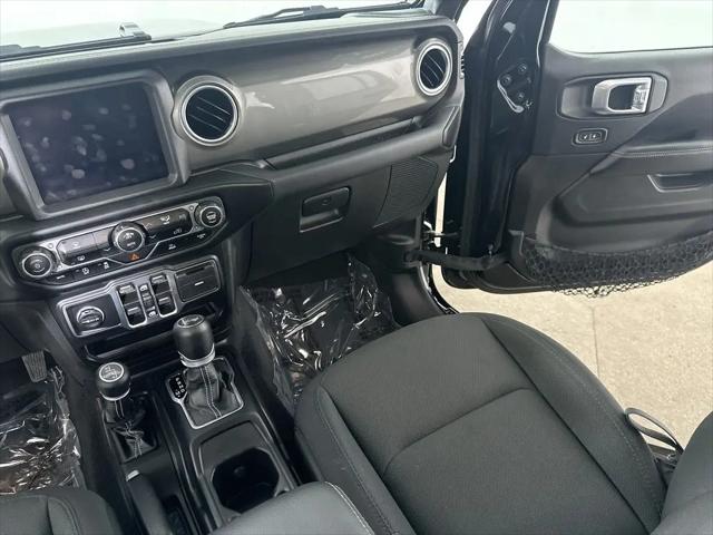 2023 Jeep Wrangler 4-Door Sahara