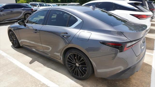 2023 Lexus IS 300 IS 300