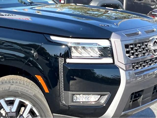 2025 Nissan Frontier Crew Cab SL 4x2
