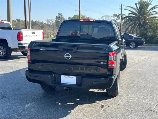 2025 Nissan Frontier Crew Cab SL 4x2