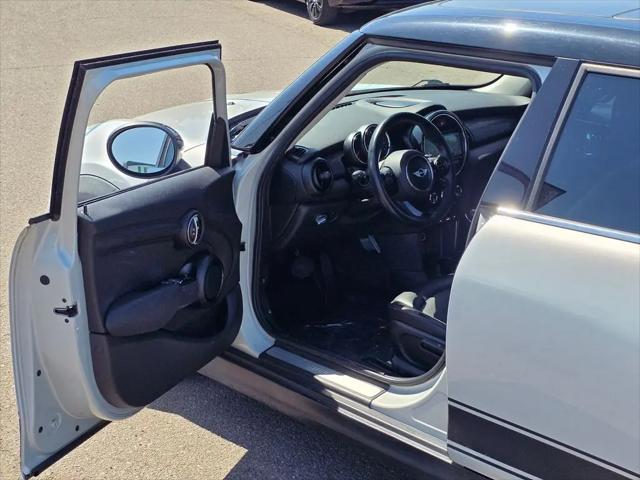 2016 MINI Hardtop Cooper