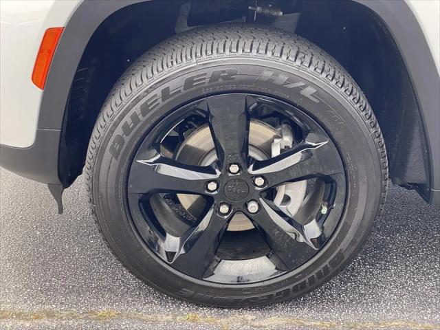 2025 Jeep Grand Cherokee Altitude X 4x2