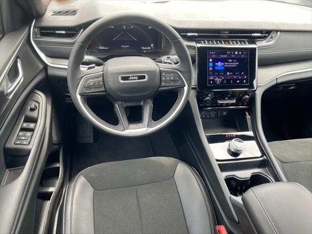 2025 Jeep Grand Cherokee Altitude X 4x2