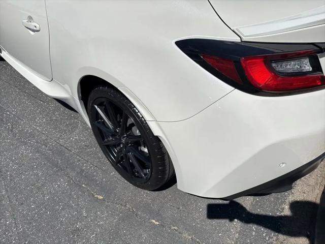 2024 Toyota GR86 Premium