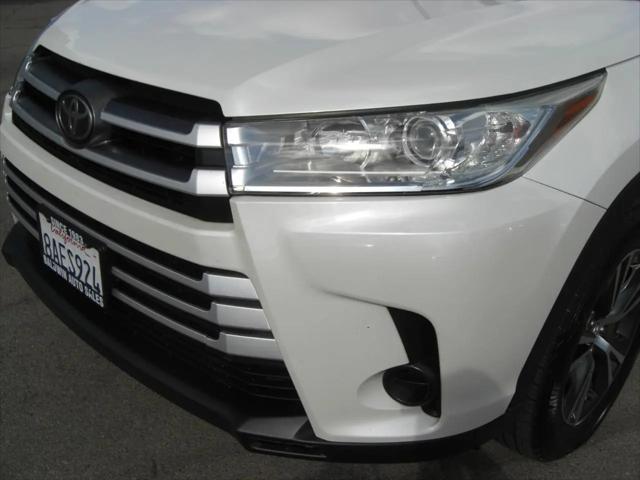 2017 Toyota Highlander LE