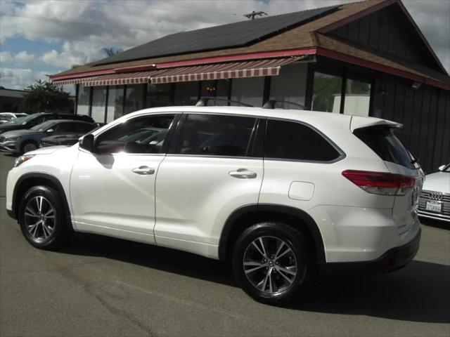 2017 Toyota Highlander LE