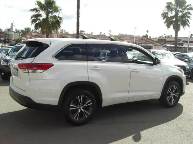2017 Toyota Highlander LE
