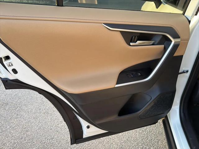 2020 Toyota RAV4 Limited