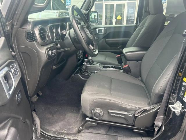 2022 Jeep Gladiator Sport