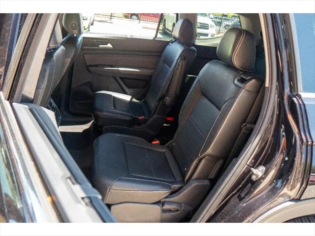 2022 Volkswagen Atlas 3.6L V6 SE w/Technology