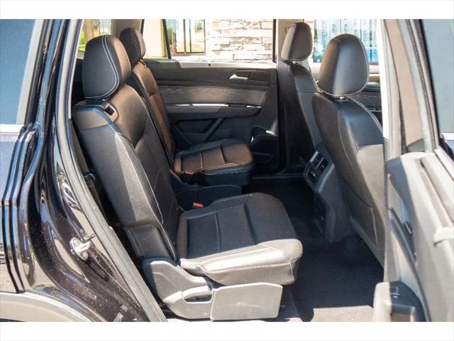 2022 Volkswagen Atlas 3.6L V6 SE w/Technology