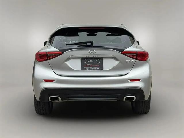 2019 INFINITI QX30 PURE