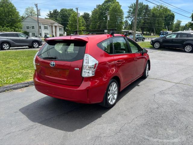 2014 Toyota Prius v Five