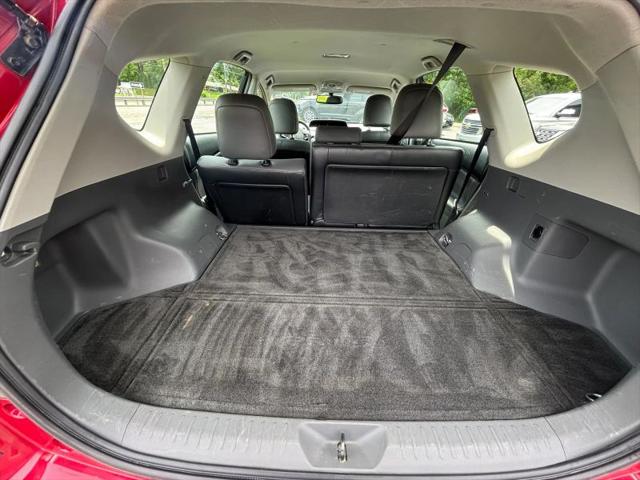 2014 Toyota Prius v Five