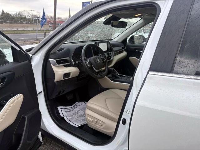 2023 Toyota Highlander XLE