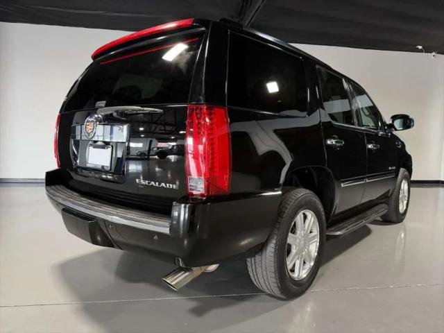 2013 Cadillac Escalade Standard