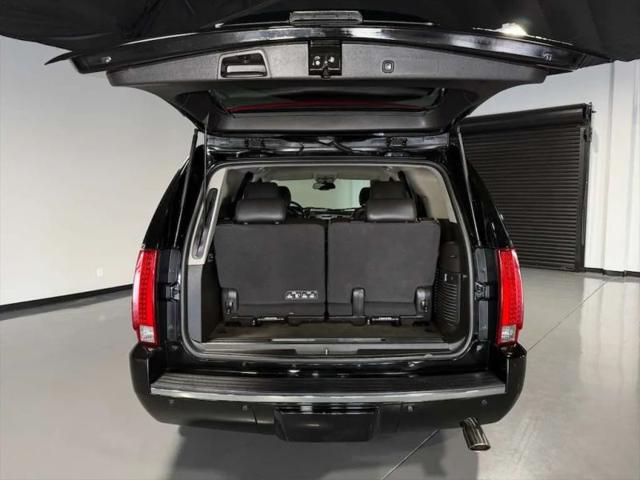2013 Cadillac Escalade Standard