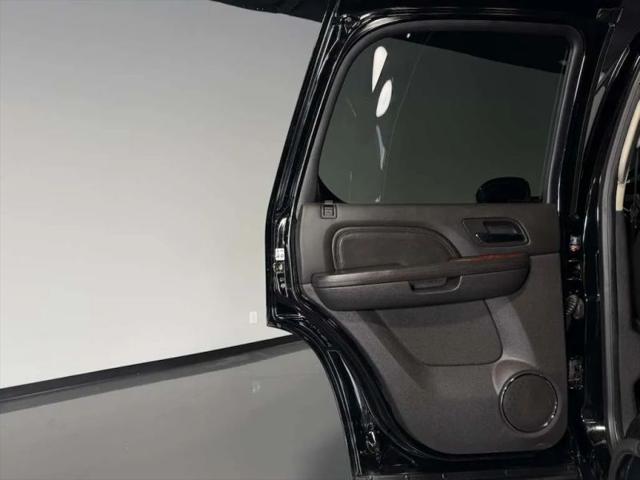 2013 Cadillac Escalade Standard